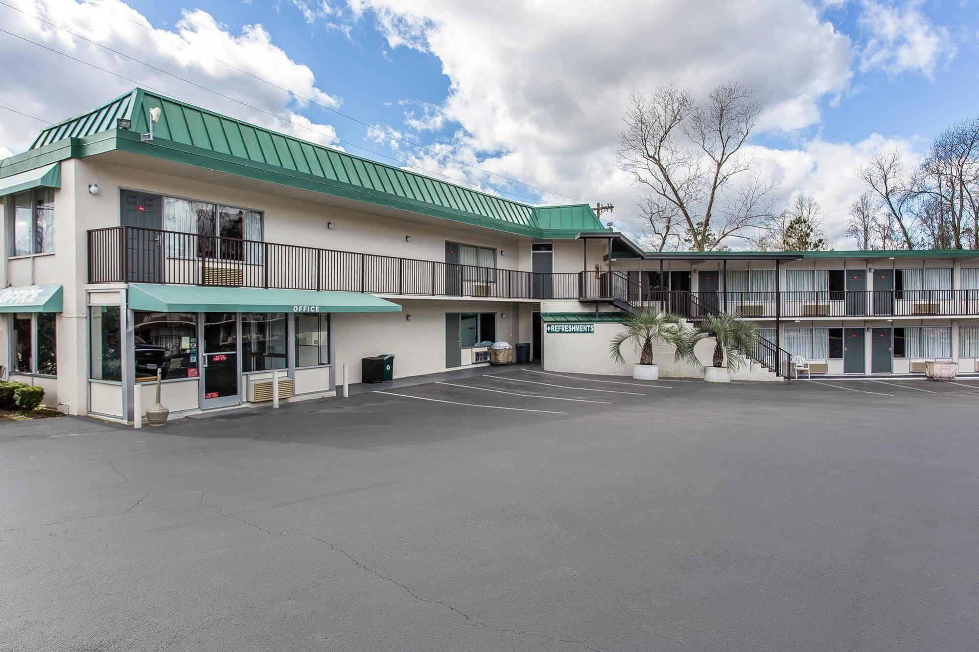 Econo-Lodge Of Conway Zewnętrze zdjęcie