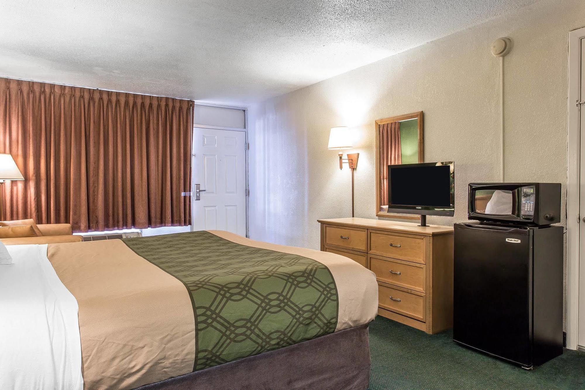 Econo-Lodge Of Conway Zewnętrze zdjęcie