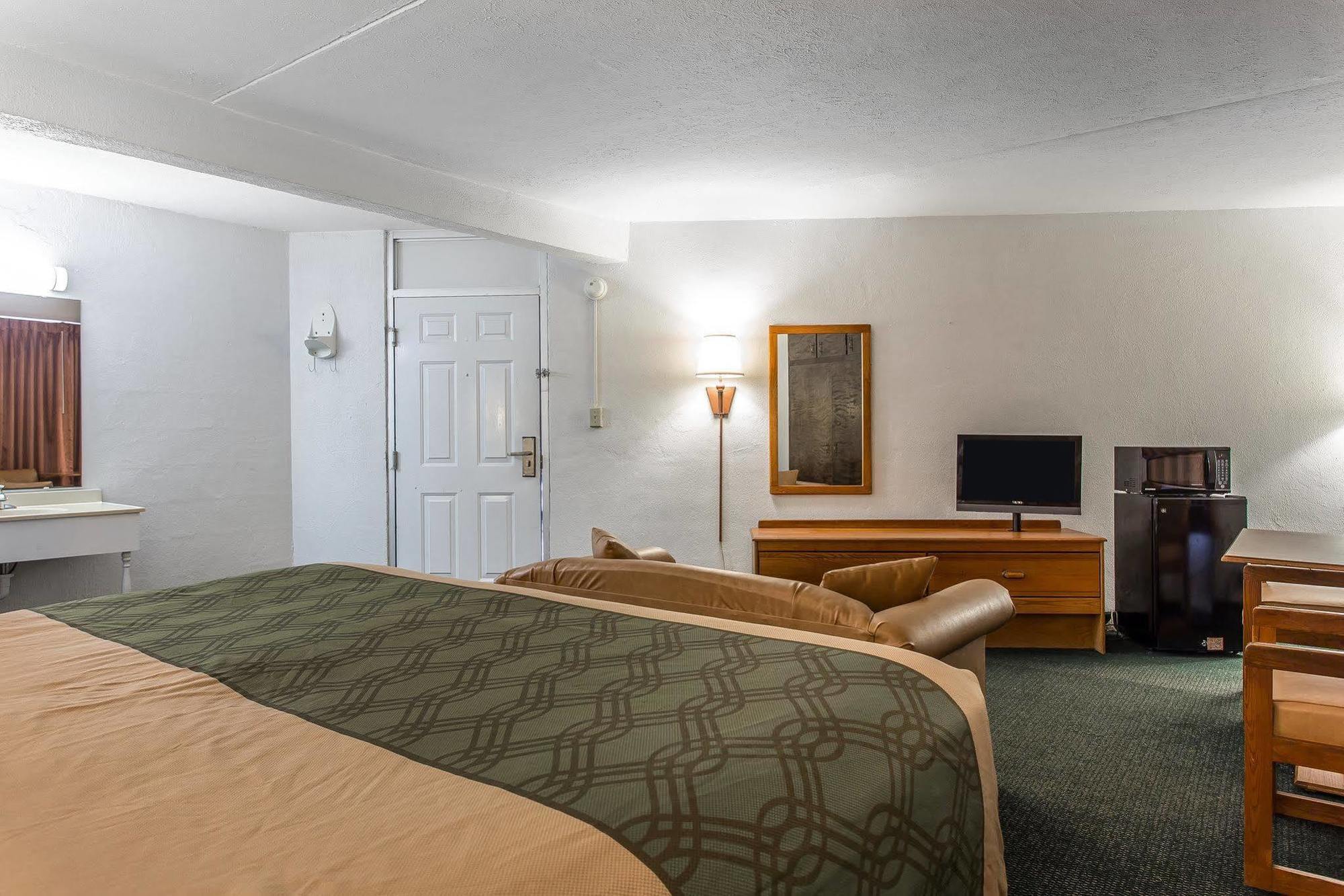 Econo-Lodge Of Conway Zewnętrze zdjęcie